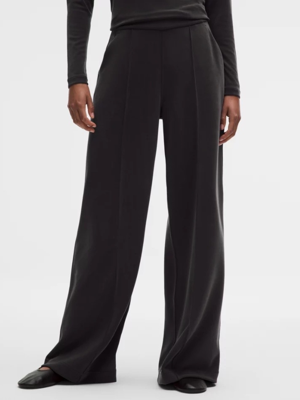 Softstreme Pintuck High-Rise Wide-Leg Pant
Regular - Picture 2 of 10